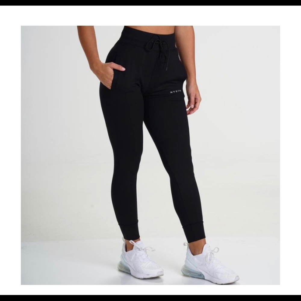 NVGTN blk joggers